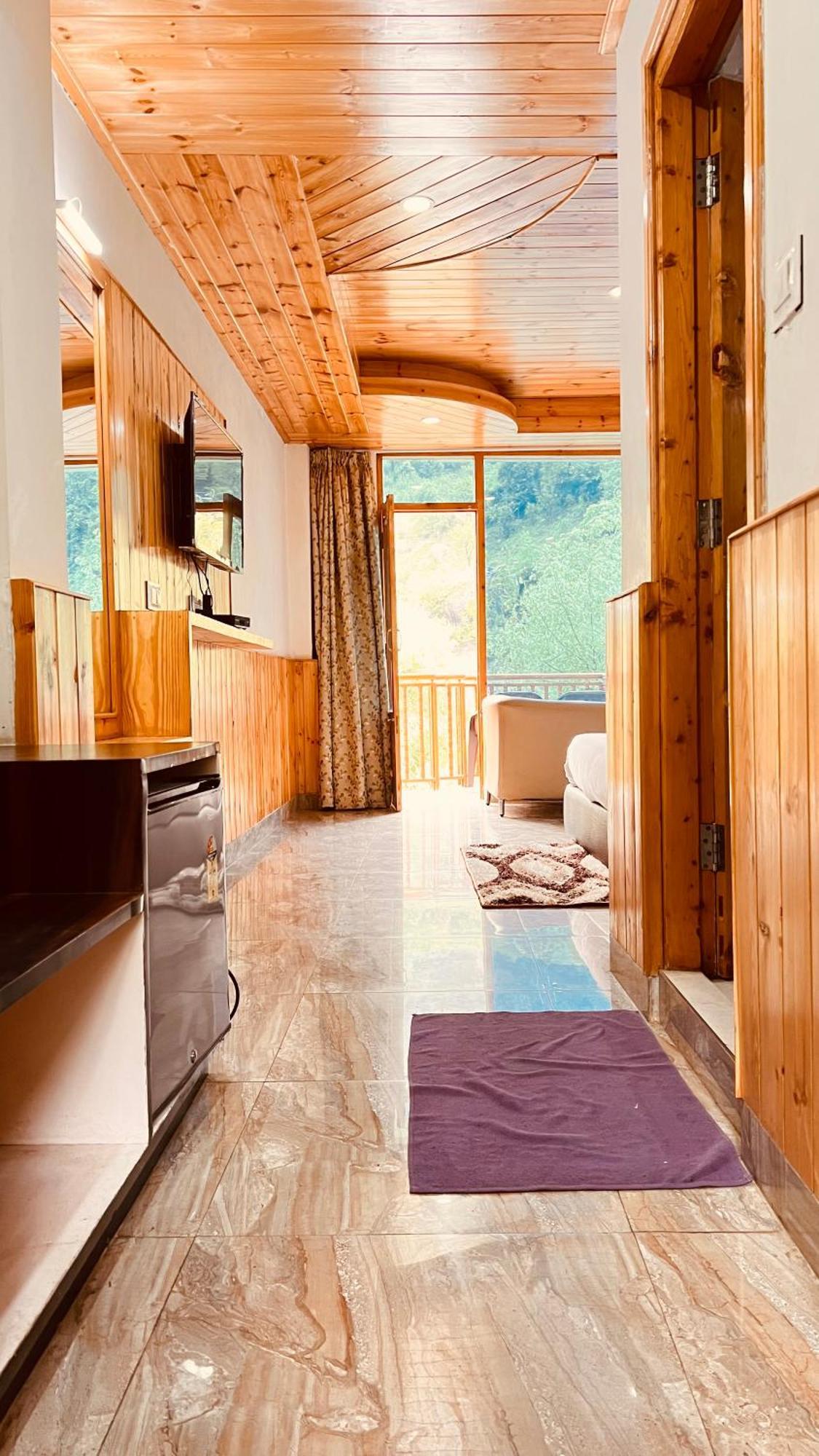 Himalayan Hill Queen Resort, Manali M98160-43400 Exteriér fotografie