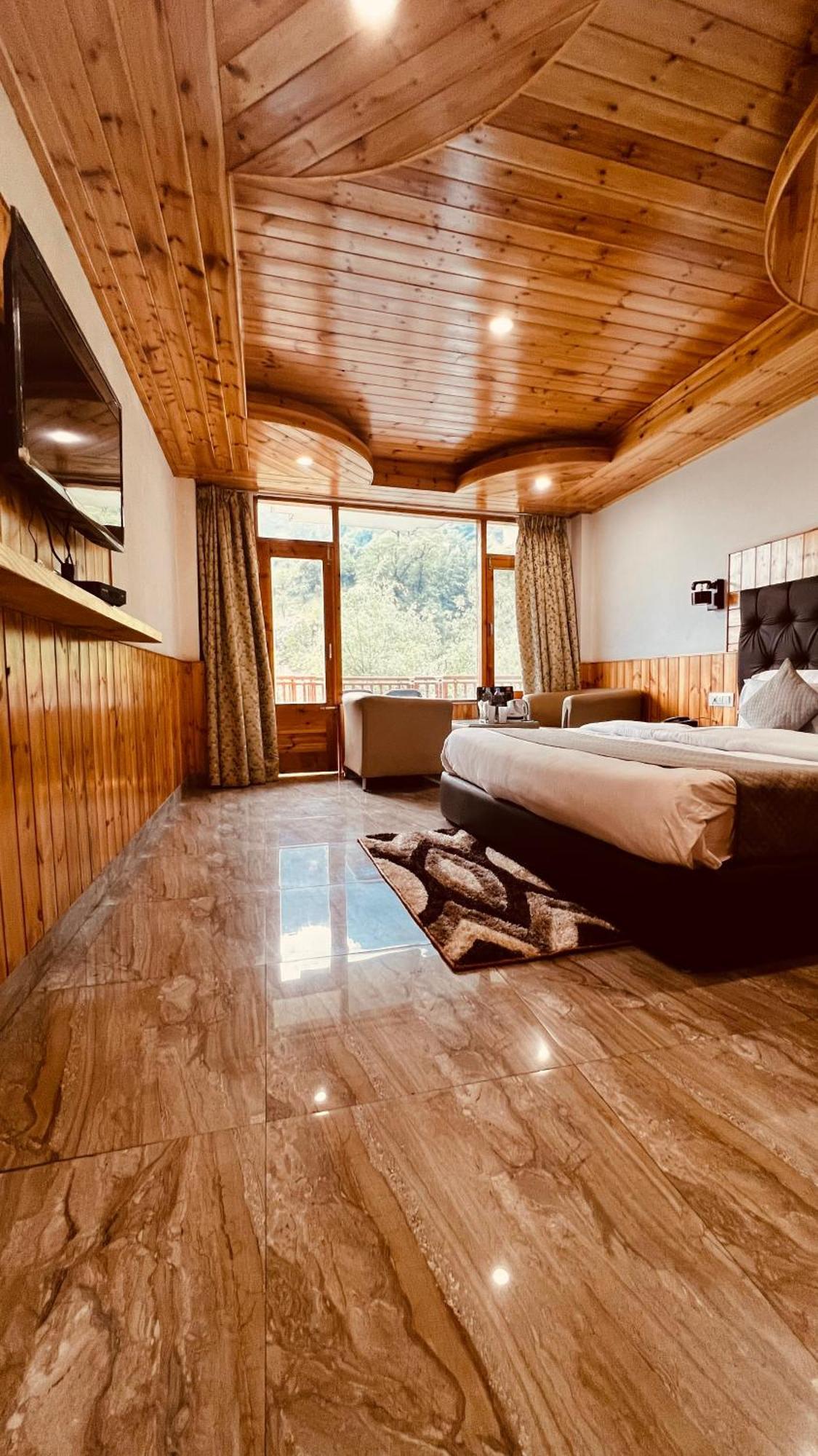 Himalayan Hill Queen Resort, Manali M98160-43400 Exteriér fotografie