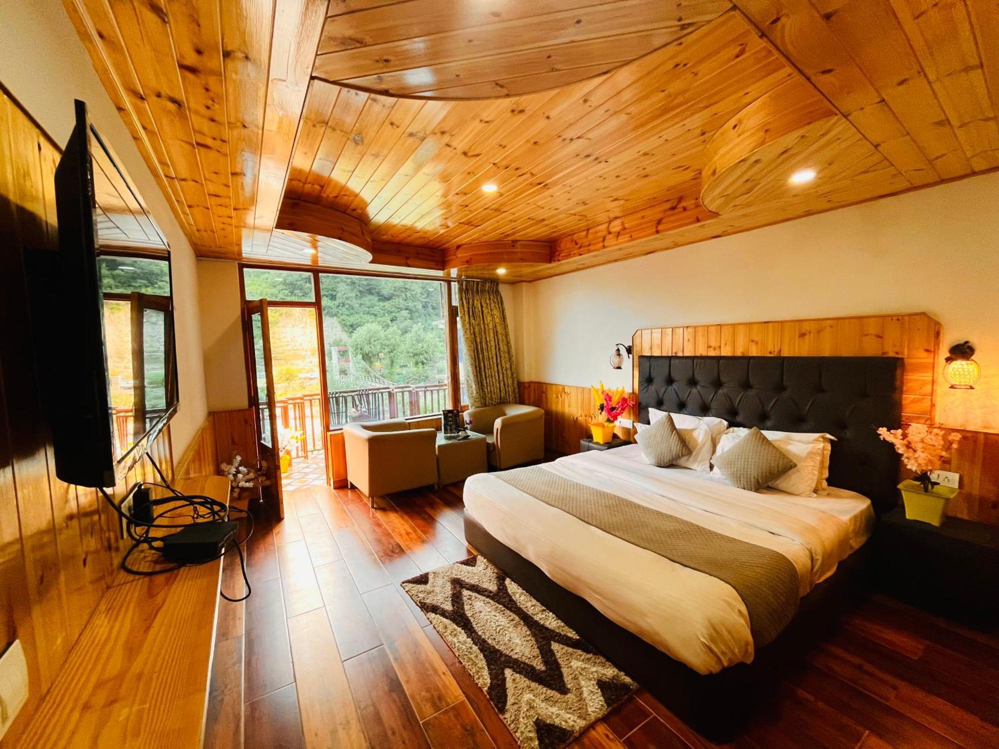 Himalayan Hill Queen Resort, Manali M98160-43400 Exteriér fotografie
