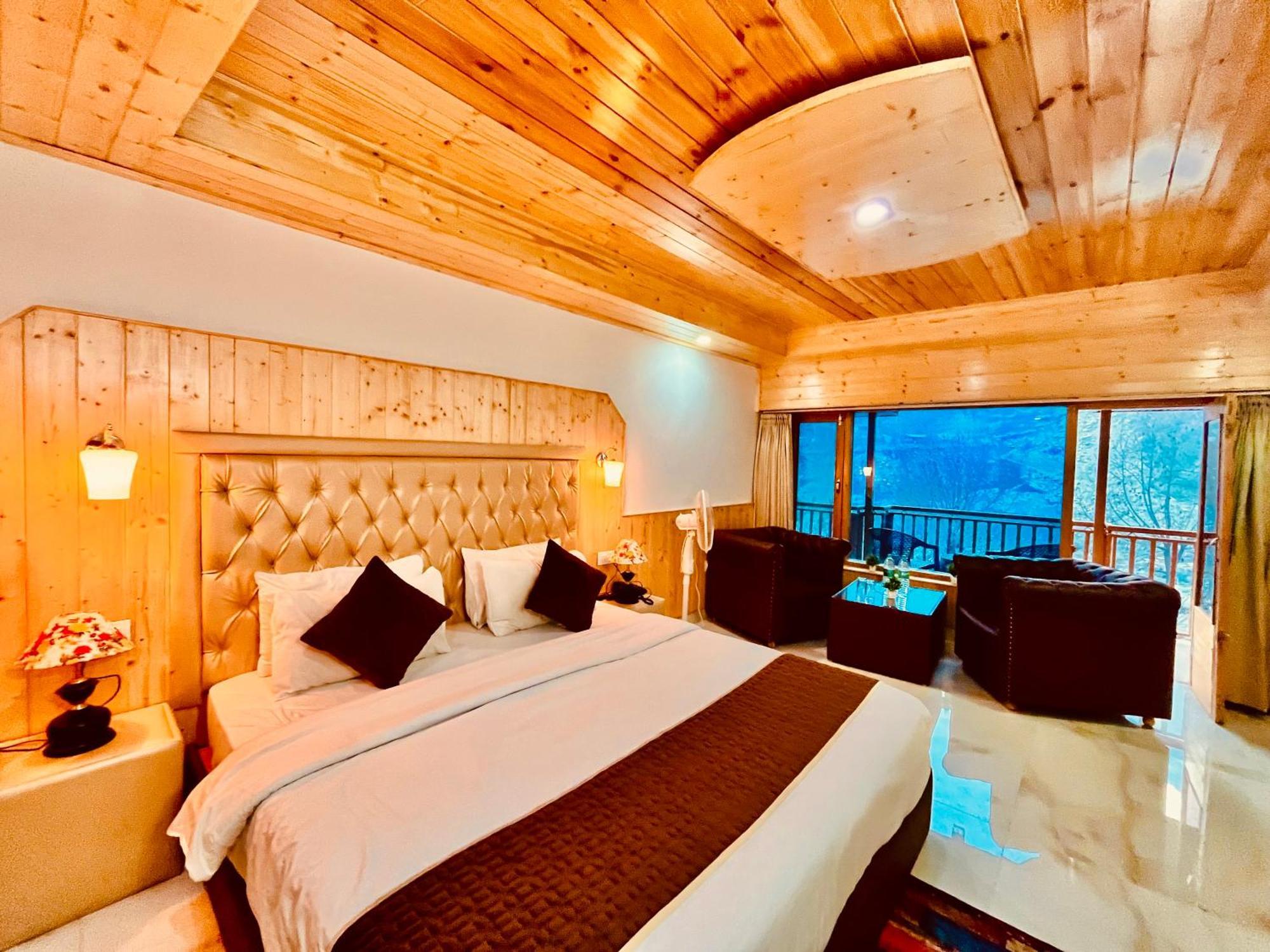 Himalayan Hill Queen Resort, Manali M98160-43400 Exteriér fotografie